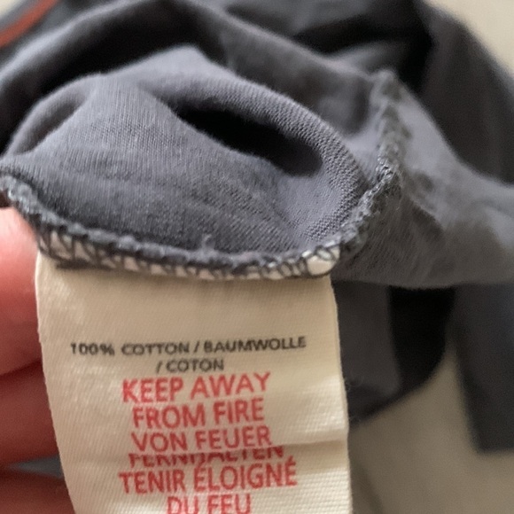 Mini‎ Boden Star tshirt - Picture 3 of 3